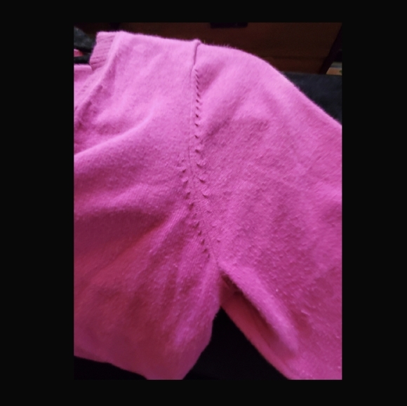 Sweater - Picture 6 of 8